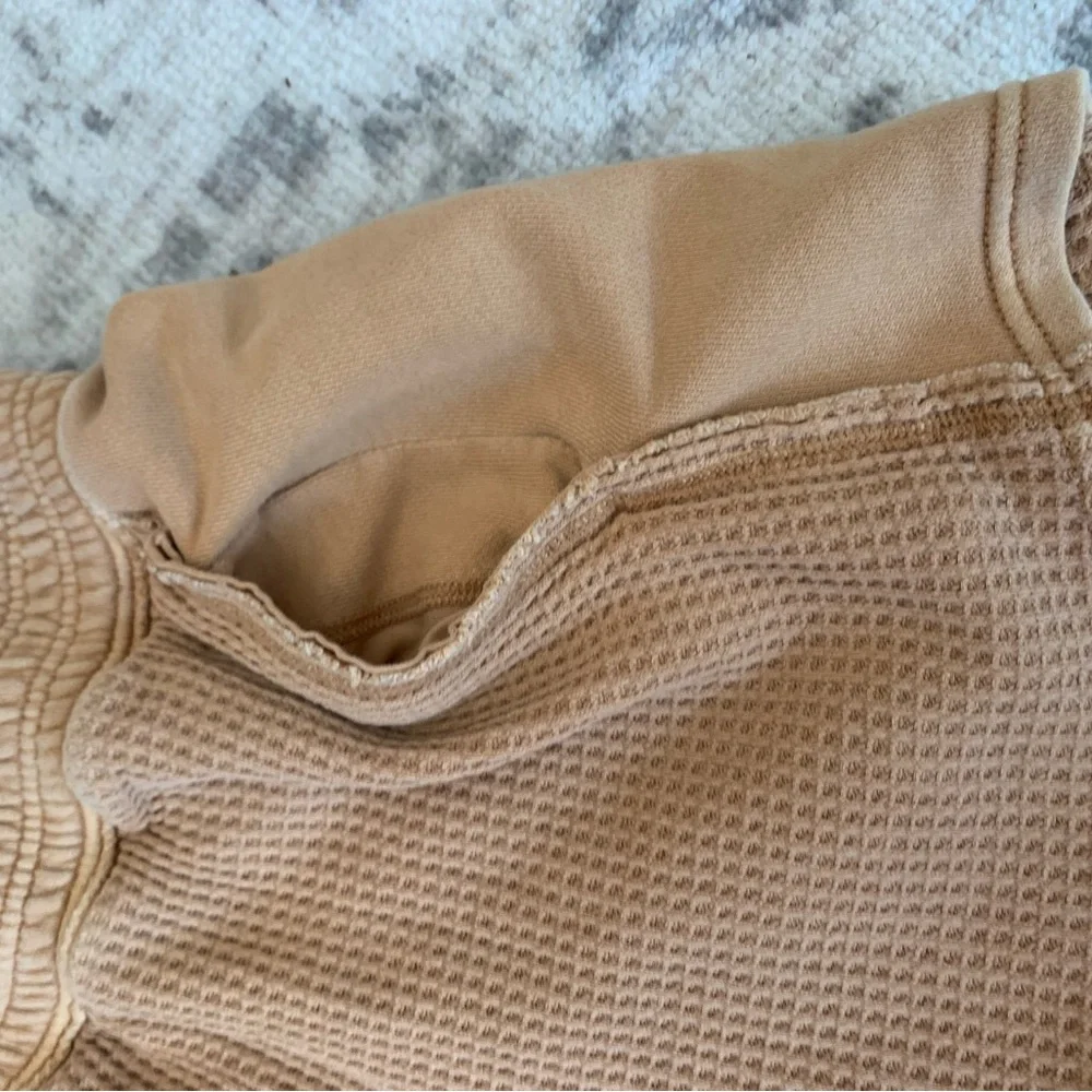 Aerie- Waffle Knit High-Waist Women’s Shorts - Tan - Picture 2 of 5